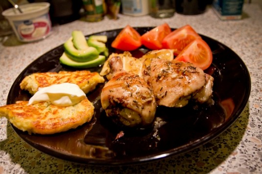 Курица с лимоном и тимьяном Курица с лимоном и тимьяном