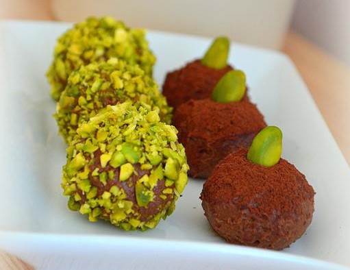 Шоколадные конфеты с фисташками Шоколадные конфеты с фисташками