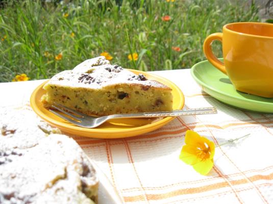 Пирог из цукини с орехами