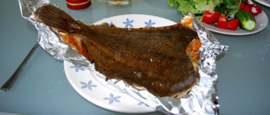 Камбала, запеченная в духовке Камбала, запеченная в духовке