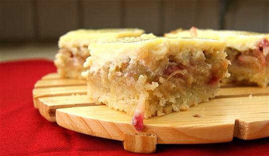 Шарлотка на сметане