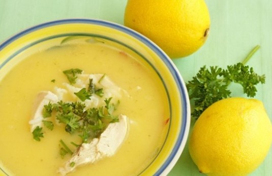 Суп куриный с лимоном и яично-лимонным соусом Суп куриный с лимоном и яично-лимонным соусом