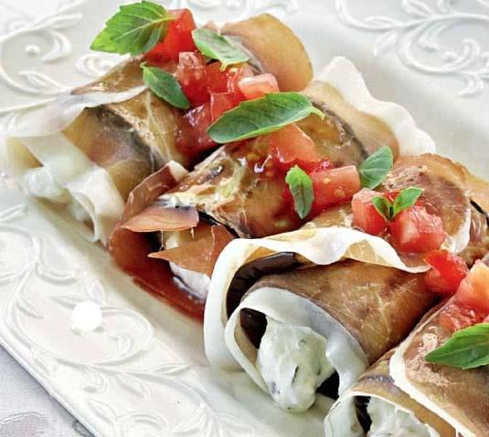 Рулетики из баклажанов и ветчины с творожной начинкой Рулетики из баклажанов и ветчины с творожной начинкой
