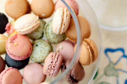 Макарон с шоколадным кремом Макарон с шоколадным кремом