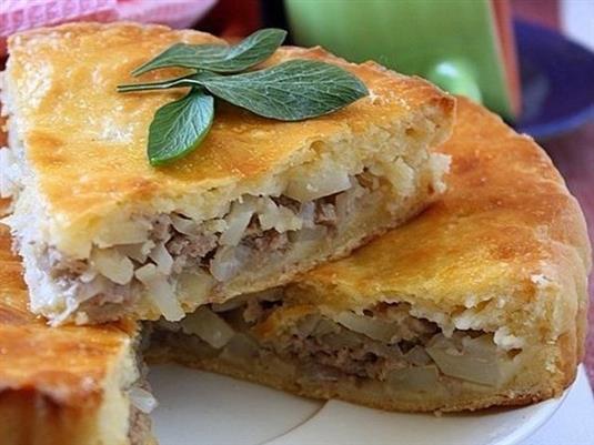 Пирог с мясом и картофелем Пирог с мясом и картофелем