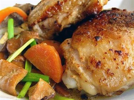 Куриные бедра с овощами в фольге Куриные бедра с овощами в фольге